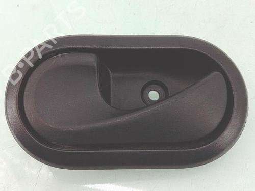 Used Front left interior door handle DACIA SANDERO 1.4 (BS0C, BS0A, BS0G, BS1F, BS0E) (75 hp) 30110002