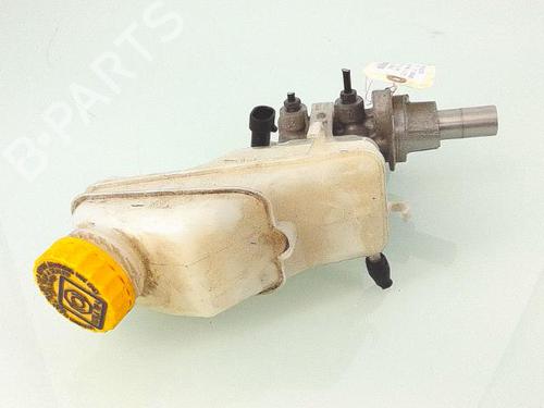 Used Brake master cylinder FIAT 500L (351_, 352_) 1.3 D Multijet (199LXY1A, 199LXY11) (84 hp) 25349669