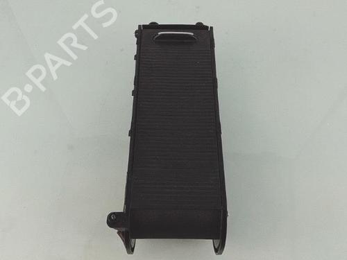 Used Cup/Object holder HYUNDAI i30 (PDE, PD, PDEN) 1.6 CRDi (116 hp) 27358433