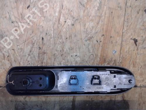 Used Switch Switch PEUGEOT 407 (6D_) 2.0 HDi 135 (6DRHRH, 6DRHRE, 6DRHRG, 6DRHRJ) (136 hp) 25359220 25359220