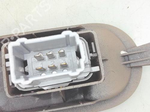 right-front-window-switch-renault-scenic-ii-jm01_-2003-2004-2005-2006-2007-2008-2009-2010-38009795 main image