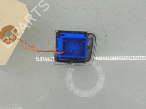 warning-switch-peugeot-208-i-ca_-cc_-2012-2013-2014-2015-2016-2017-2018-2019-2020-2021-28680819 main image