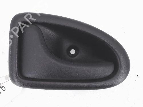 Venstre bagtil invendig håndtag RENAULT CLIO II (BB_, CB_) 1.9 dTi (B/CB0U) (80 hp) 25368979