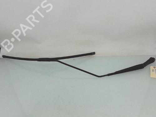 Used Front windshield wiper arm RENAULT SCÉNIC III (JZ0/1_) 1.5 dCi (JZ02, JZ0R) (95 hp) 29425002