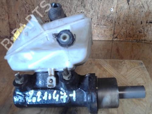 Used Brake master cylinder VW TRANSPORTER T4 Bus (70B, 70C, 7DB, 7DK, 70J, 70K, 7DC, 7DJ) 1.9 TD (68 hp) 25362195