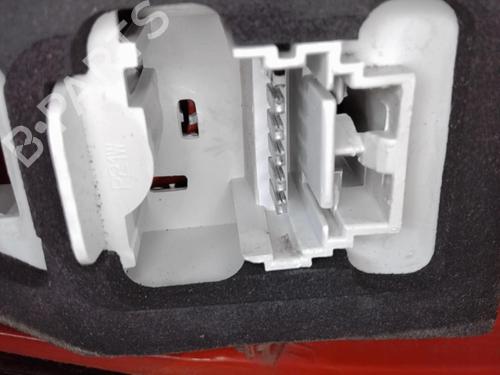 Piloto trasero derecho RENAULT CLIO II (BB_, CB_) 1.5 dCi (B/CB07) (65 hp) 25358643