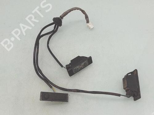 switch-nissan-juke-f15-2010-2011-2012-2013-2014-2015-2016-2017-2018-2019-36095874 main image
