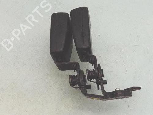 seat-buckle-vw-golf-vii-5g1-bq1-be1-be2-2012-2013-2014-2015-2016-2017-2018-2019-2020-2021-39712968 main image
