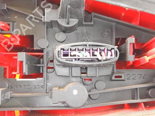 Right taillight PEUGEOT 106 I (1A, 1C) 1.5 D | BP27681490C35 