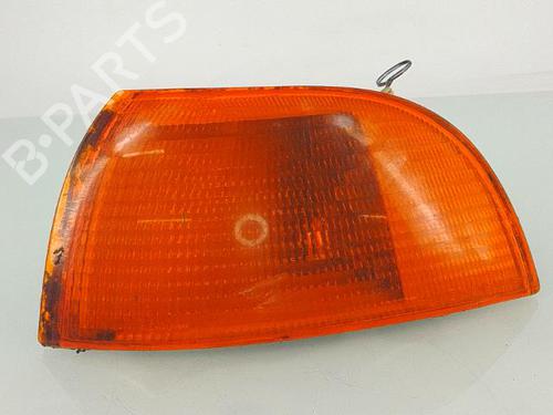 Used Left front indicator FIAT PUNTO (176_) 60 1.2 (176AP, 176AR, 176AQ, 176BB) (60 hp) 25359793