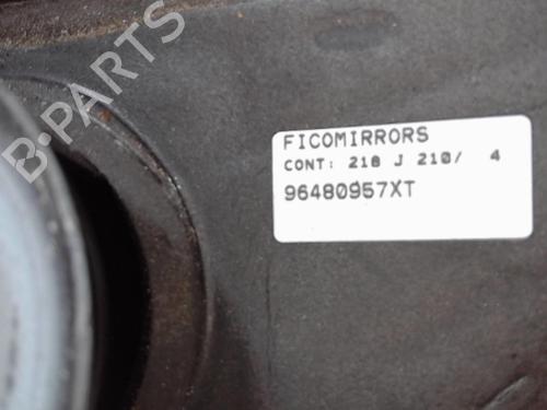 Retrovisore destro PEUGEOT 206 Hatchback (2A/C) 1.4 HDi eco 70 (68 hp) 25359017