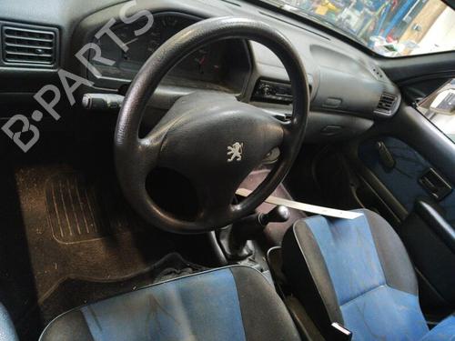 Høyre bak invendig håndtak PEUGEOT 106 II (1A_, 1C_) 1.1 i | BP25363939I16 