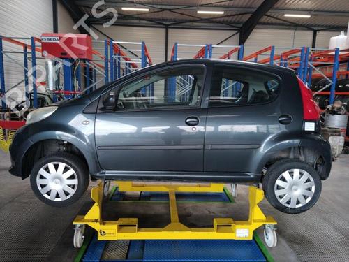 Right taillight PEUGEOT 107 (PM_, PN_) 1.4 HDi | BP25358281C35 