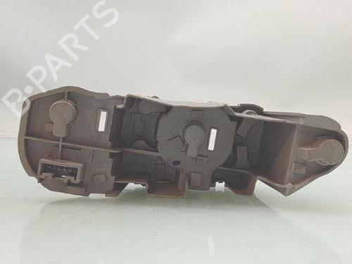 Suporte das lampadas Suporte das lampadas TOYOTA COROLLA Verso (ZER_, ZZE12_, R1_) 2.2 D-4D (AUR10_, AUR10R) (136 hp) 33874063 33874063