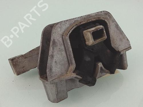Used Engine mount CITROËN C3 II (SC_) 1.1 i (60 hp) 25352717