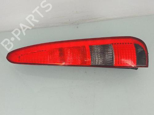 Høyre baklys FORD FUSION (JU_) 1.4 TDCi (68 hp) 25352425