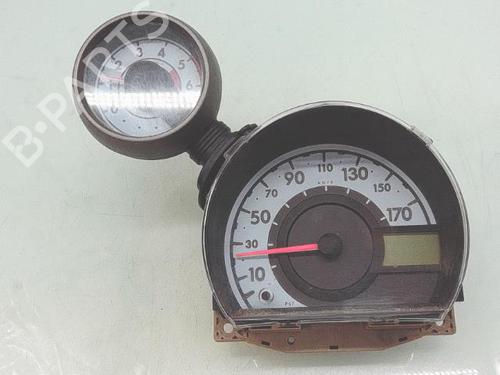 Used Instrument cluster PEUGEOT 107 (PM_, PN_) 1.4 HDi (54 hp) 31083989