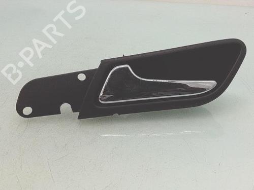Used Front left interior door handle MERCEDES-BENZ B-CLASS Sports Tourer (W245) B 180 CDI (245.207) (109 hp) 31129037