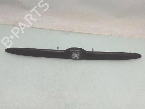Pynteliste til bagklap PEUGEOT 206 Hatchback (2A/C) 1.4 i (75 hp) 33214626