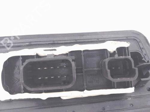 switch-peugeot-1007-km_-2005-25362063 main image