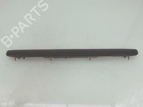 Używane Listwa klapy tylnej / bagażnika PEUGEOT PARTNER Box Body/MPV (5_, G_) 1.9 D (69 hp) 30646364