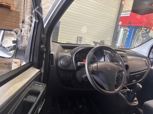 Front right panel PEUGEOT BIPPER (AA_) 1.3 HDi 75 | BP39174901C59 - Image 9