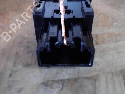 warning-switch-mazda-3-bk-2003-2004-2005-2006-2007-2008-2009-25372898 main image