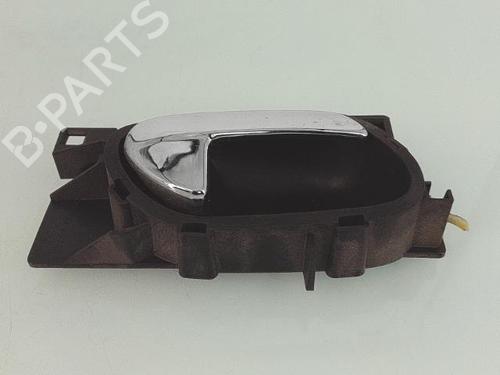 Used Front right interior door handle Front right interior door handle PEUGEOT 407 SW (6E_, 6D_) 2.0 HDi 135 (136 hp) 25834758 25834758