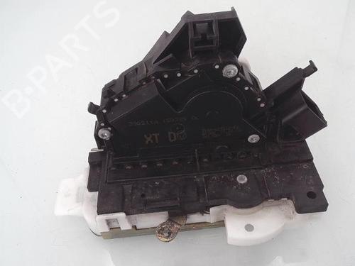 Used Front right lock FORD MONDEO III (B5Y) 2.0 16V TDDi / TDCi (115 hp) 25349835
