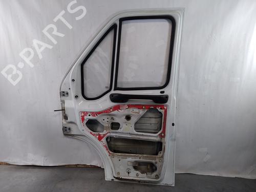 Used Right front door Right front door 26027657 26027657