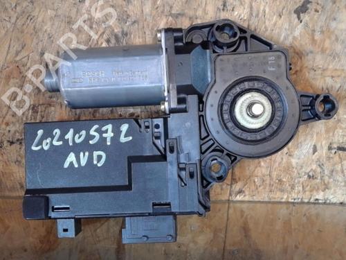 Right front window motor PEUGEOT 307 Break (3E) 2.0 HDI 110 | BP25370282E20 