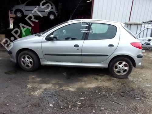 Scheinwerfer links PEUGEOT 206 Hatchback (2A/C) 1.6 16V | BP25373661C28 