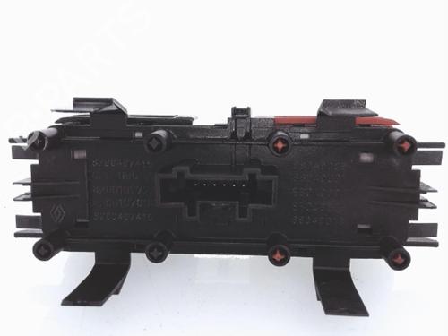 Advarselsbryter RENAULT SCÉNIC II (JM0/1_) 1.9 dCi (JM0G, JM12, JM1G, JM2C) (120 hp) 25355419
