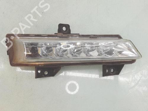 Højre positionslygte Højre positionslygte RENAULT MEGANE III Hatchback (BZ0/1_, B3_) [2008-2026] 35989418 35989418
