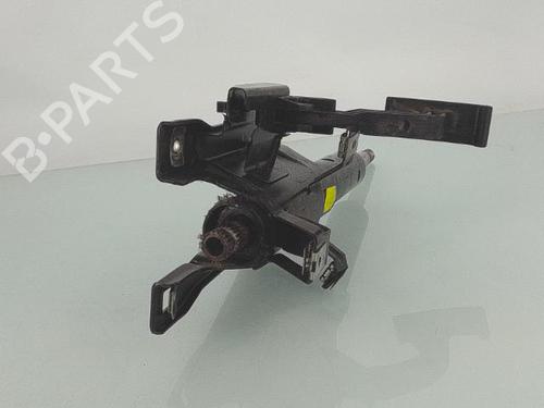 Used Steering column Steering column 26154052 26154052