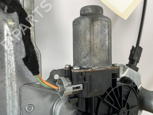 Used Front left window mechanism Front left window mechanism RENAULT CLIO III (BR0/1, CR0/1) 1.5 dCi (BR17, CR17) (86 hp) 25353133 25353133