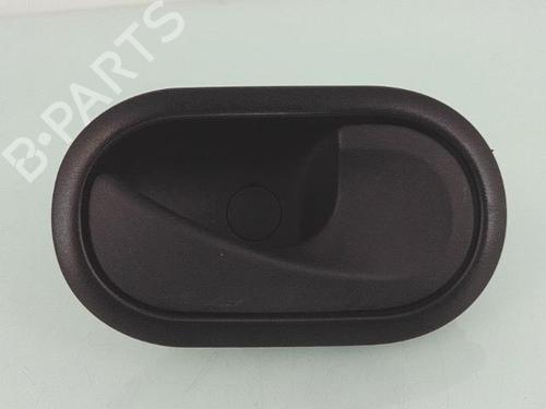 Used Front right interior door handle RENAULT CLIO III (BR0/1, CR0/1) 1.2 16V (BR02, BR0J, BR11, CR02, CR0J, CR11) (75 hp) 26500001