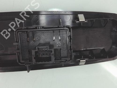 Right front window switch RENAULT MEGANE III Hatchback (BZ0/1_, B3_) 1.5 dCi (BZ09, BZ0D, BZ1W, BZ29, BZ14) | BP25356155I26 