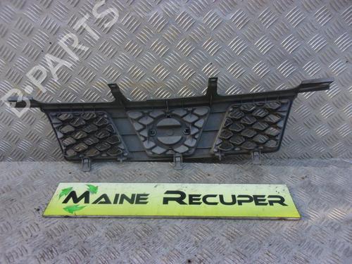 Used Grille NISSAN X-TRAIL I (T30) 2.2 dCi 4x4 (136 hp) 25373458