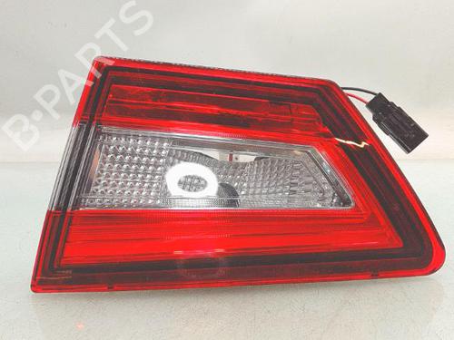Used Right tailgate light Right tailgate light 39031989 39031989