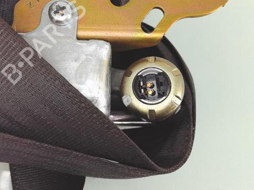 front-right-seatbelt-suzuki-swift-iii-mz-ez-2005-27496298 main image