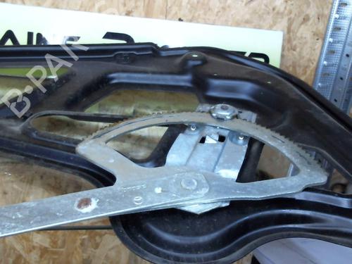 Used Front right window mechanism Front right window mechanism MERCEDES-BENZ SPRINTER 2-t Van (B901, B902) 208 D (901.361, 901.362, 902.361, 902.362) (79 hp) 25359605 25359605