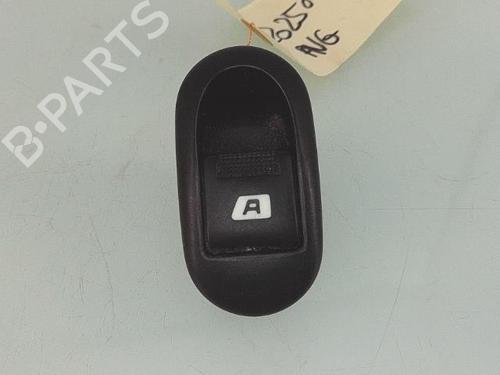 Used Left front window switch PEUGEOT 1007 (KM_) 1.4 HDi (68 hp) 26617479