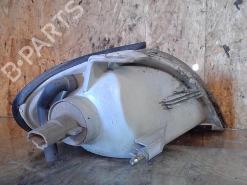 Blinklys foran venstre HYUNDAI LANTRA II (J-2) 1.5 12V (88 hp) 25358925