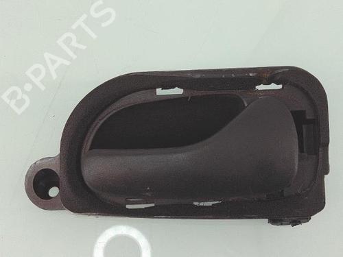 Used Front right interior door handle RENAULT SAFRANE II (B54_) 2.2 dT (B54G) (113 hp) 25371039