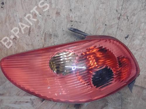 Venstre baglygte RENAULT SCÉNIC II (JM0/1_) 1.9 dCi (JM0G, JM12, JM1G, JM2C) (120 hp) 25367548