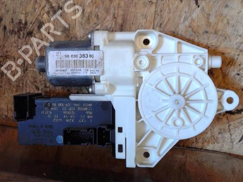 Front wiper motor PEUGEOT 407 SW (6E_, 6D_) 1.6 HDi 110 | BP25364961M29 