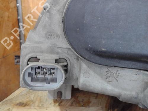 Used Right headlight RENAULT ESPACE II (J/S63_) 2.1 TD (J633, J634, J/S635, J/S63D) (88 hp) 25359398