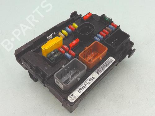 Used Fuse box CITROËN C3 I (FC_, FN_) 1.4 HDi (68 hp) 32197049