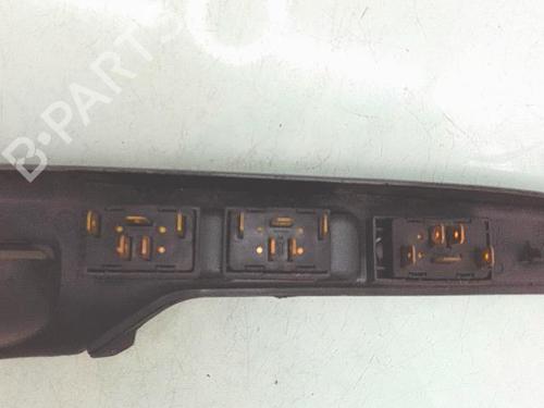 Venstre fortil elrude kontakt Venstre fortil elrude kontakt SEAT CORDOBA (6K1, 6K2) 1.9 SDI (68 hp) 39760532 39760532
